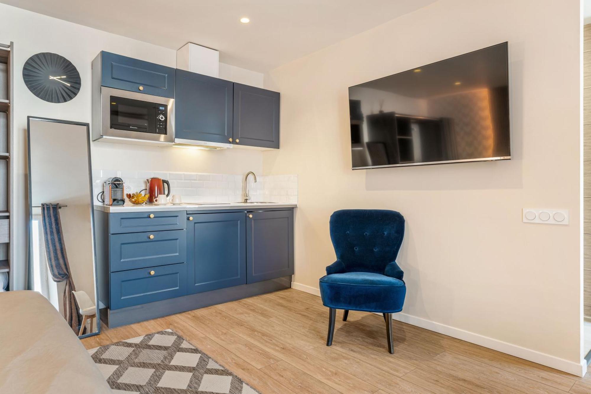 Nice Renting - Love Room Massena - Luxe Room - Jacuzzi - Terrace - King Bed - Ac Eksteriør billede