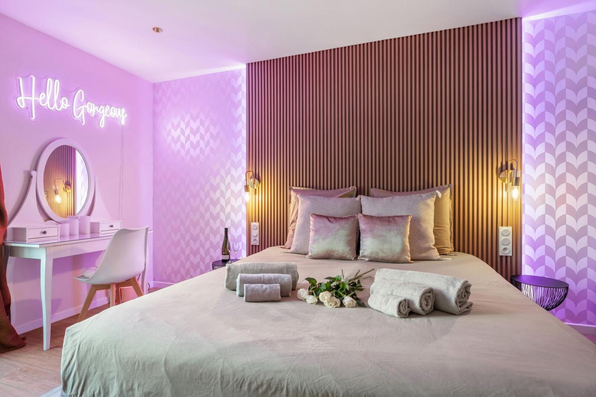 Nice Renting - Love Room Massena - Luxe Room - Jacuzzi - Terrace - King Bed - Ac Eksteriør billede