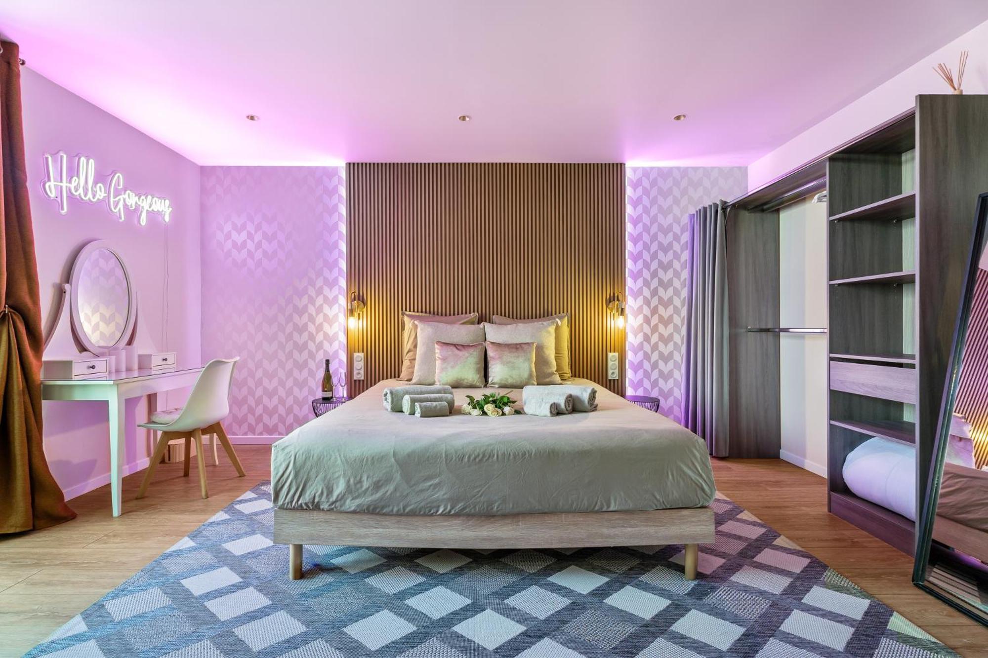 Nice Renting - Love Room Massena - Luxe Room - Jacuzzi - Terrace - King Bed - Ac Eksteriør billede